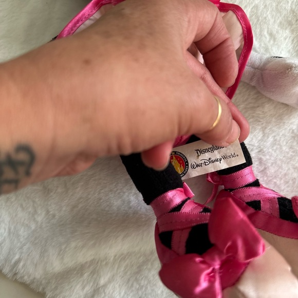 Minnie Mouse 10 inch - Picture 6 of 7